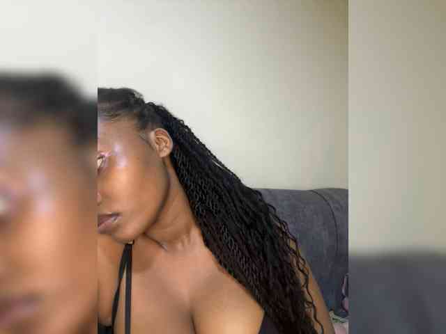 Busty-Princess1 webcam