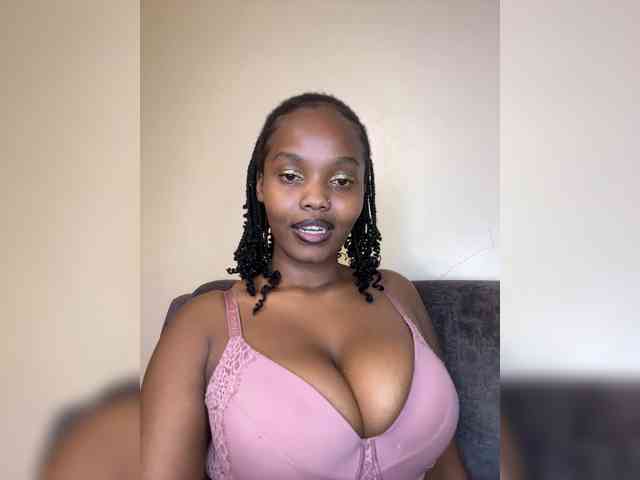 Curvy-maxy9 Curvy-maxy9