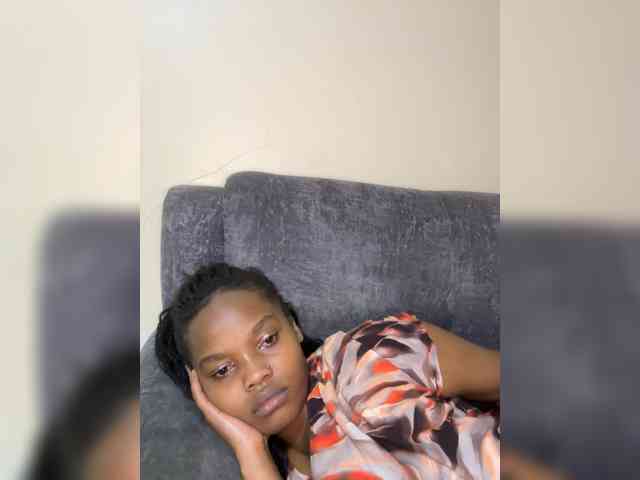 Modella: Busty-Princess1