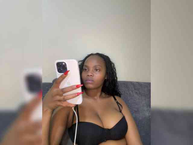 Busty-Princess1 webcam