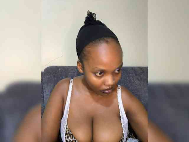 Busty-Princess1 webcam