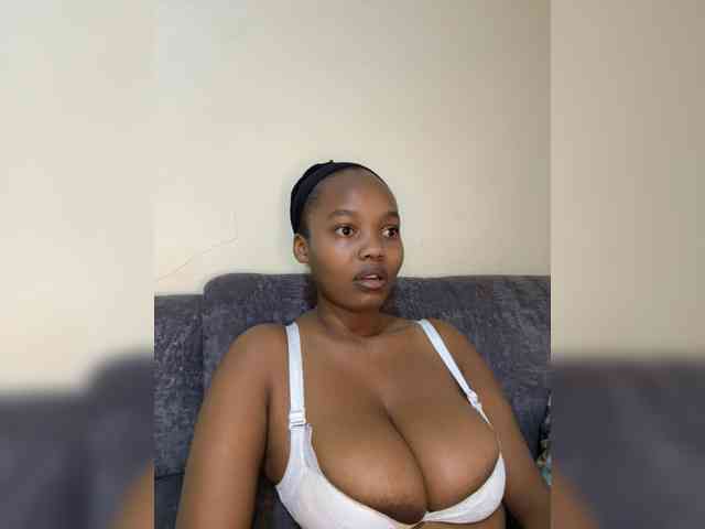 Busty-Princess1 webcam