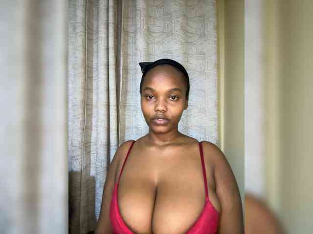 Busty-Princess1 webcam