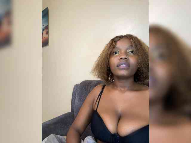 Modella: Busty-Princess1