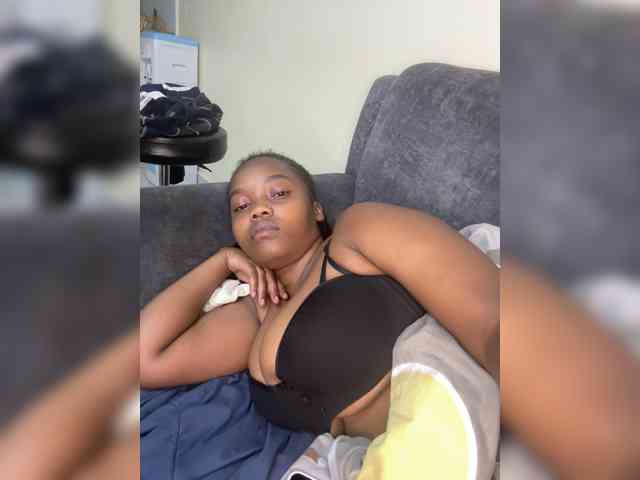 Busty-Princess1 webcam