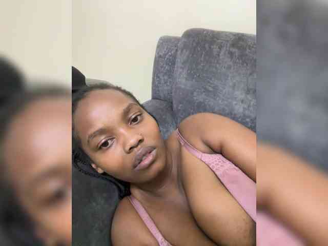 Busty-Princess1 webcam