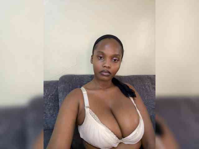 Busty-Princess1 webcam