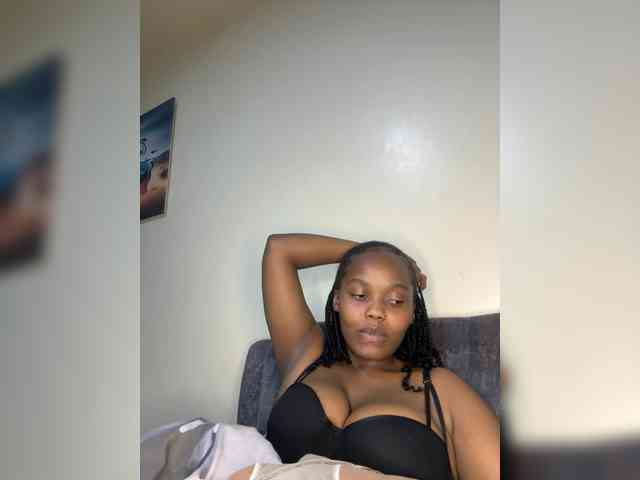 Busty-Princess1 webcam