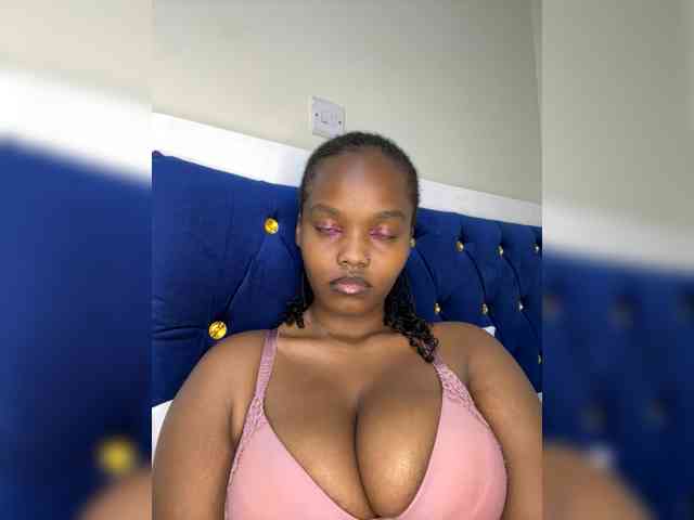 Busty-Princess1 webcam