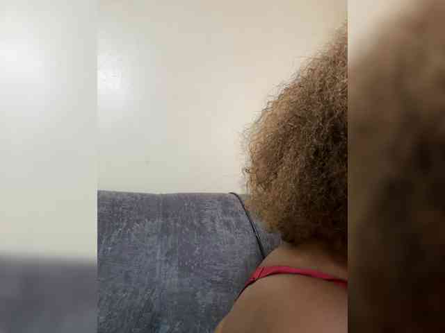 Busty-Princess1 webcam