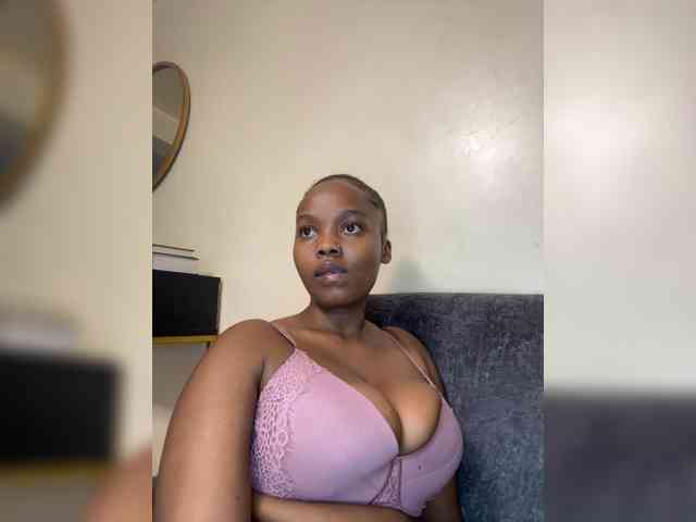 Busty-Princess1 webcam