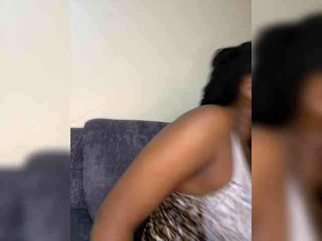 Curvy-maxy9