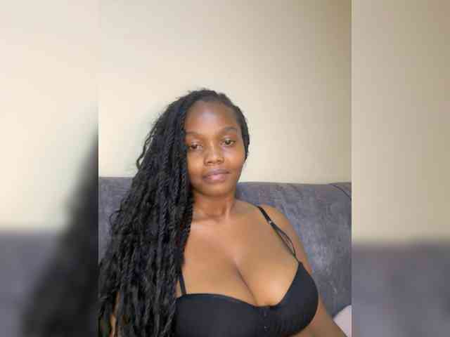 Busty-Princess1 webcam