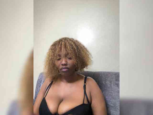 Busty-Princess1 webcam