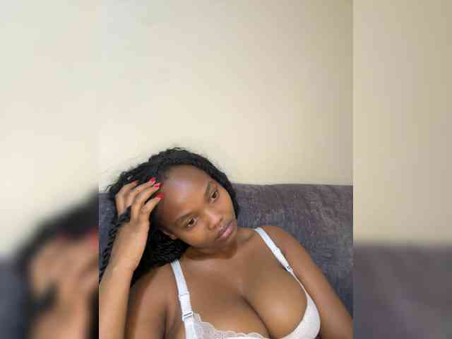 Busty-Princess1 webcam