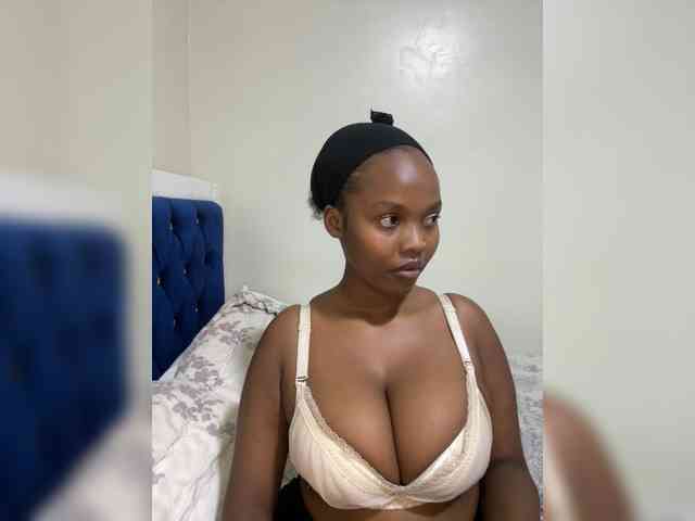 Busty-Princess1 webcam