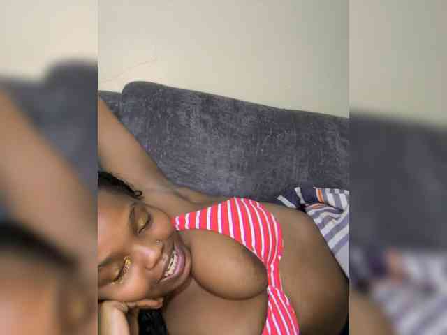 Busty-Princess1 webcam