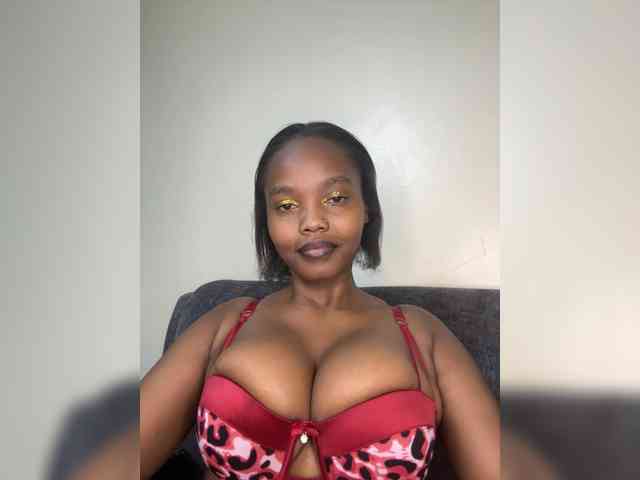Curvy-maxy9 Curvy-maxy9