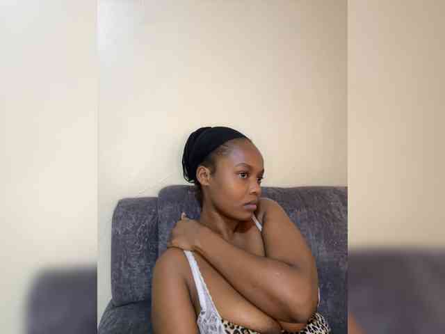 Busty-Princess1 webcam