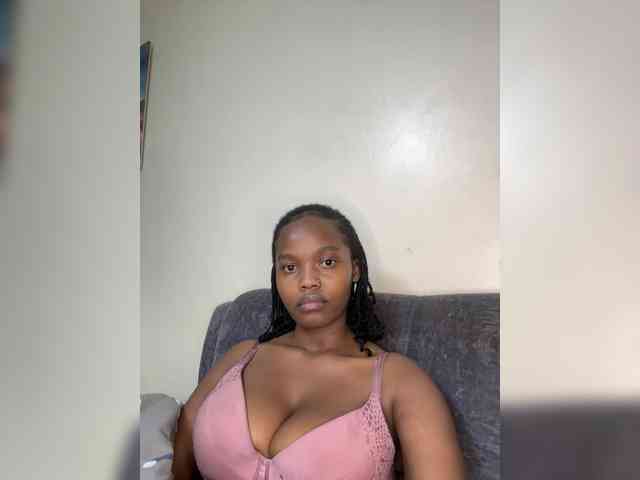 Busty-Princess1 webcam