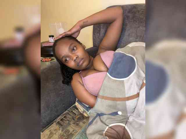 Busty-Princess1 webcam