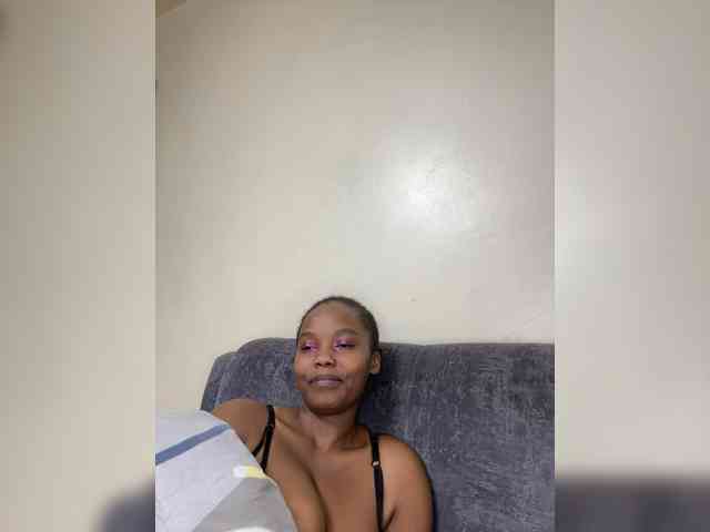 Busty-Princess1 webcam