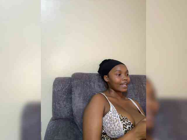 Busty-Princess1 webcam