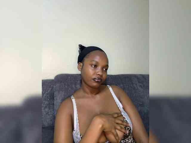 Busty-Princess1 webcam