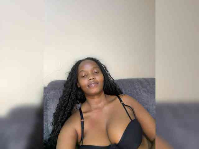 Busty-Princess1 webcam