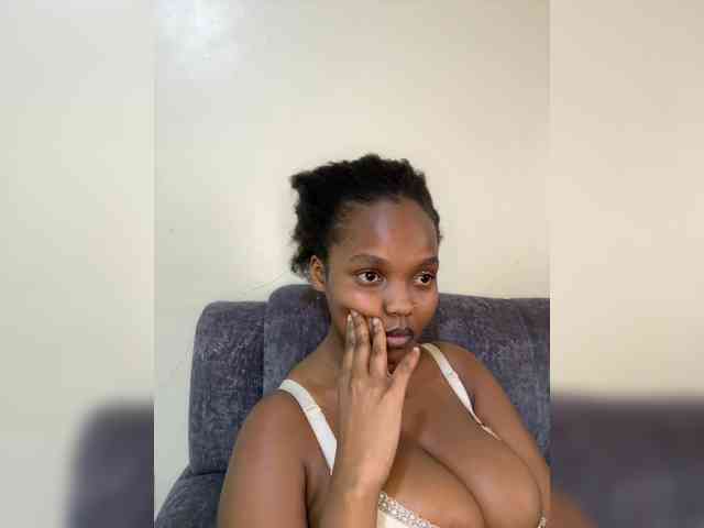 Busty-Princess1 webcam