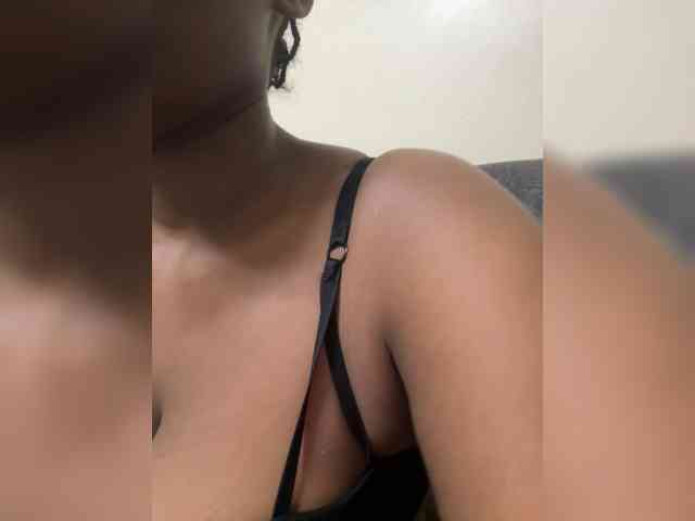 Modella: Busty-Princess1