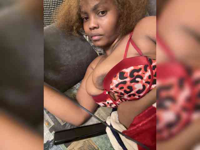 Busty-Princess1 webcam