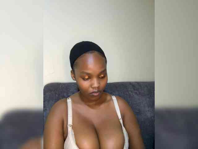 Busty-Princess1 webcam