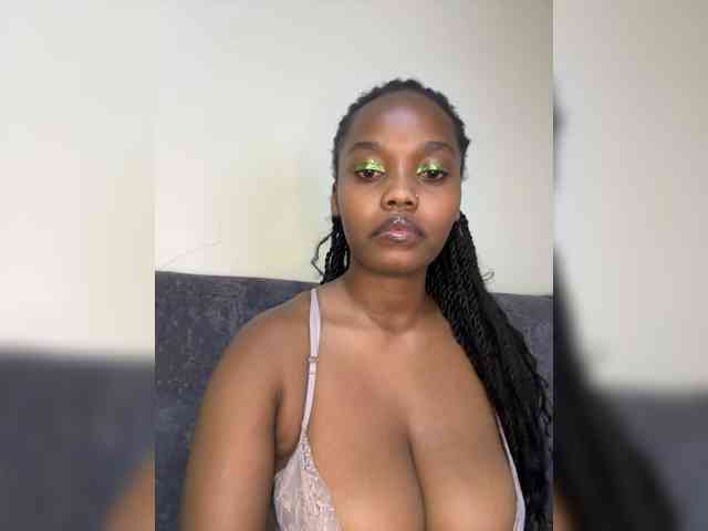 Curvy-maxy9 Curvy-maxy9