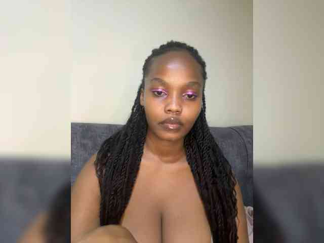 Busty-Princess1