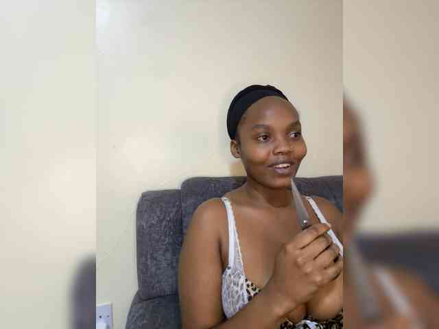 Modella: Busty-Princess1