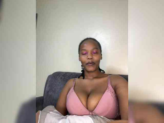 Busty-Princess1 webcam