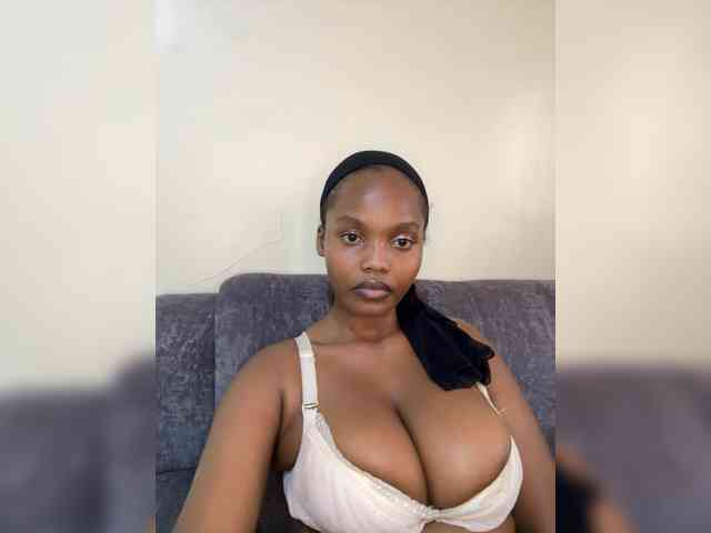 Busty-Princess1 webcam