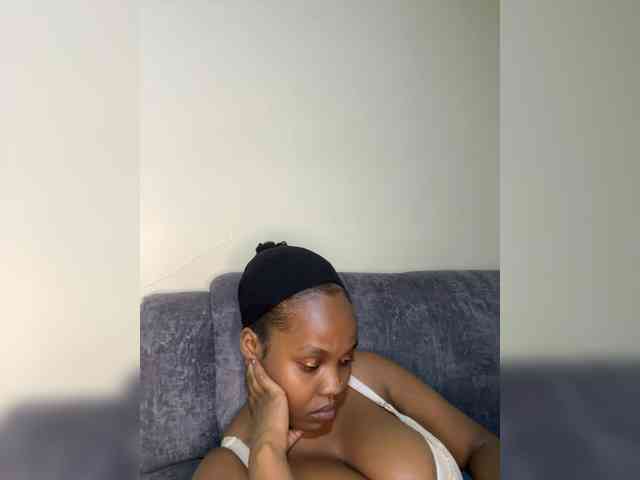 Busty-Princess1 webcam