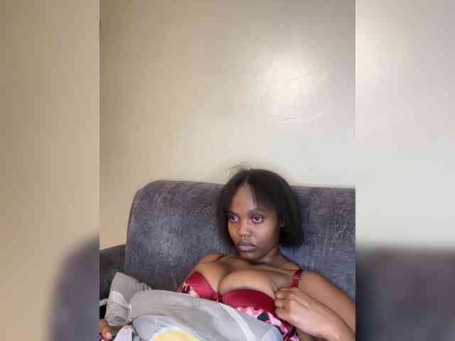 Busty-Princess1 webcam