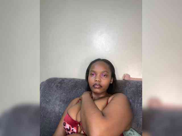 Busty-Princess1 webcam