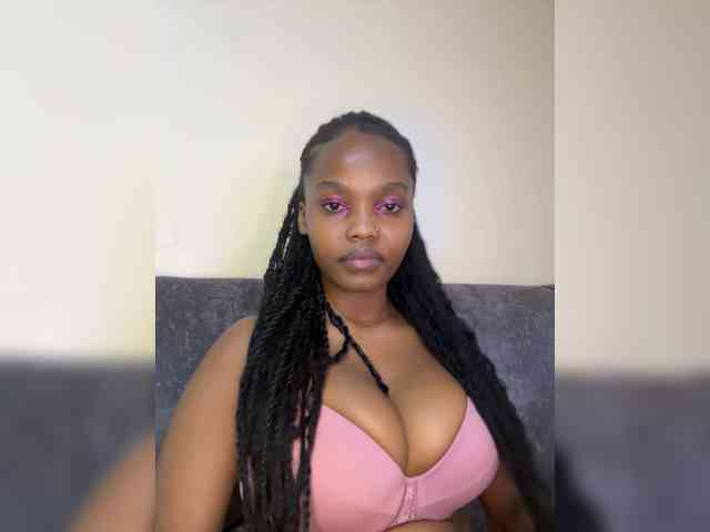 Curvy-maxy9