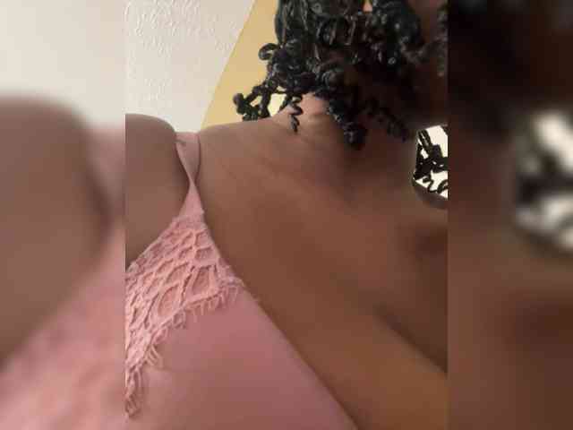 Modella: Busty-Princess1