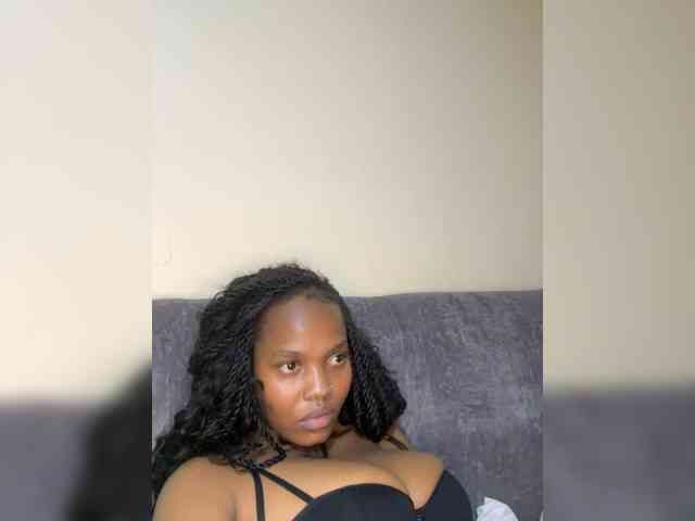 Curvy-maxy9 Curvy-maxy9