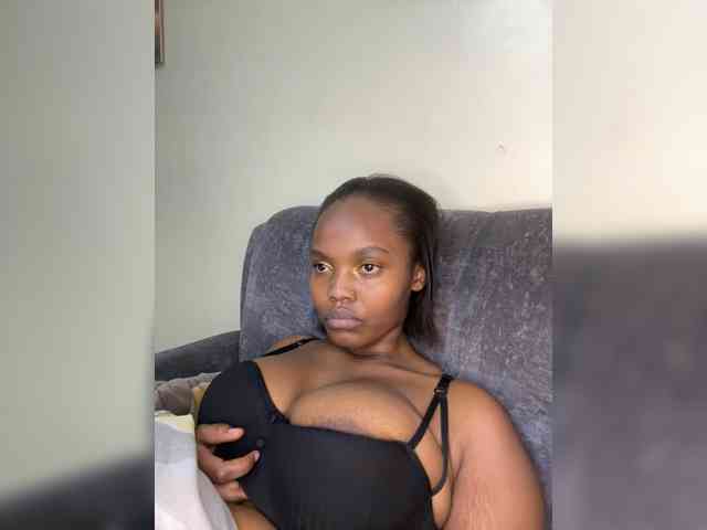 Busty-Princess1 webcam