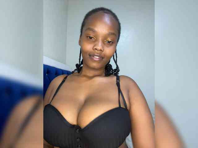 Belle-Busty1 webcam