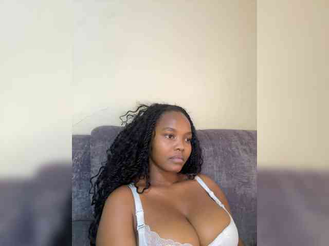 Busty-Princess1 webcam