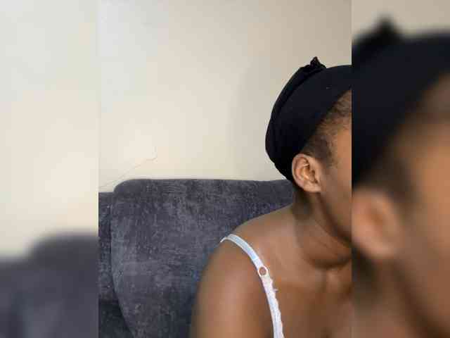 Modella: Busty-Princess1