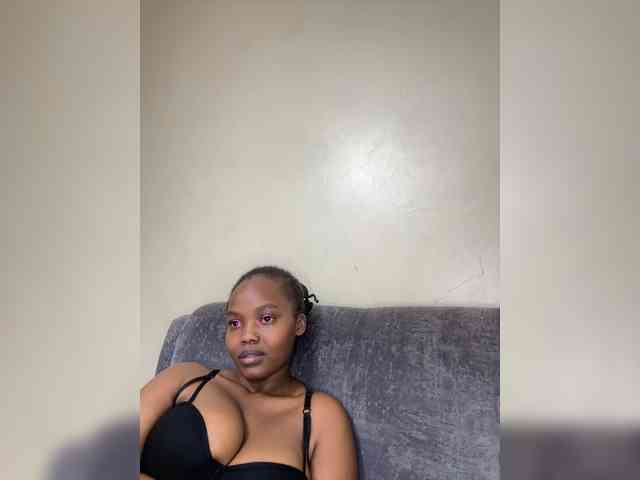 Busty-Princess1 webcam