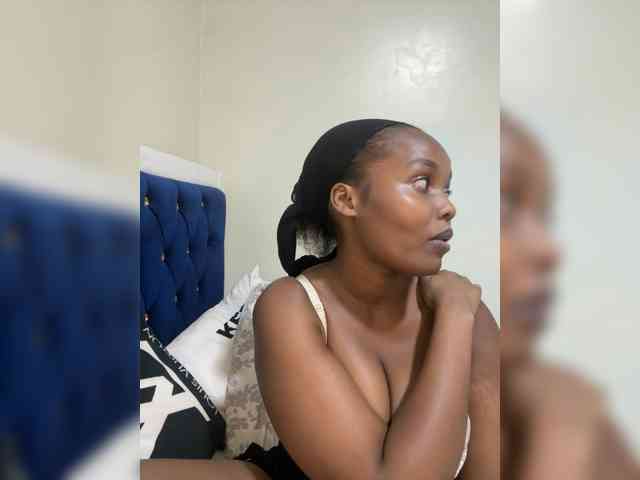 Busty-Princess1 webcam